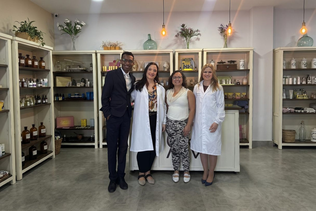 Visita de Naturally al equipo de Alma Secret en España